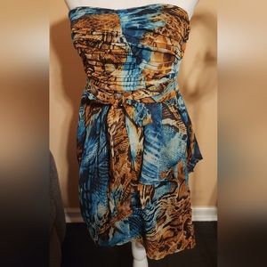 City Triangles size 5 strapless mini dress with tye front design and side zip